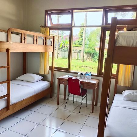 Hotel Grha Kasih Bogor Esterno foto