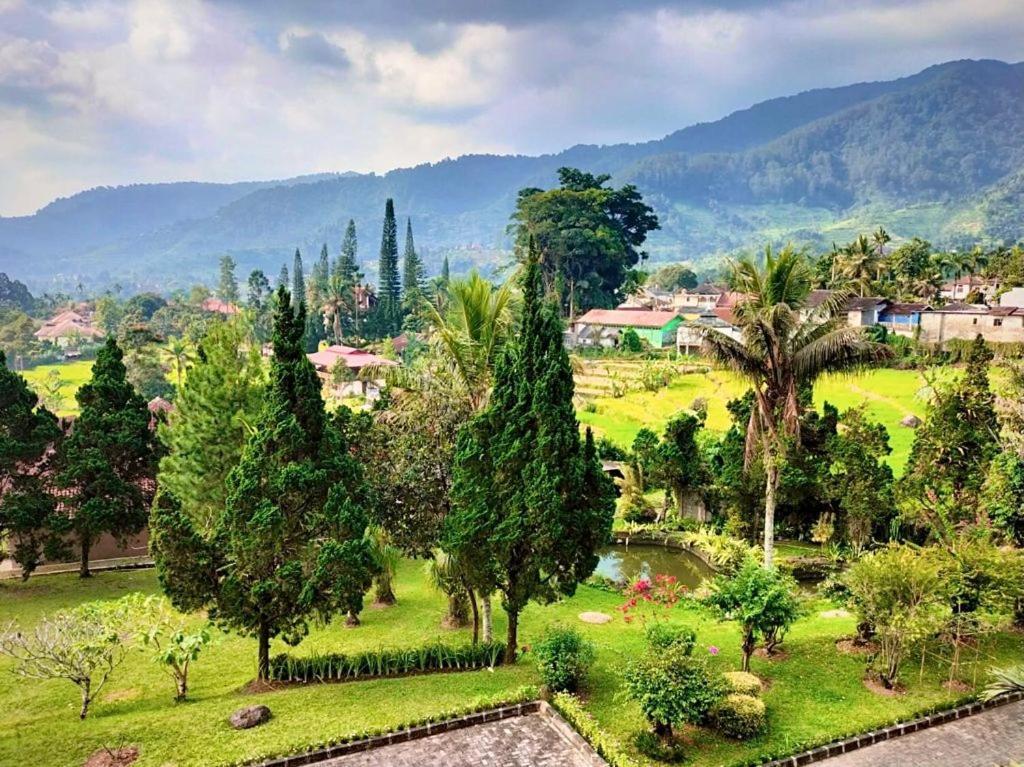 Hotel Grha Kasih Bogor Esterno foto