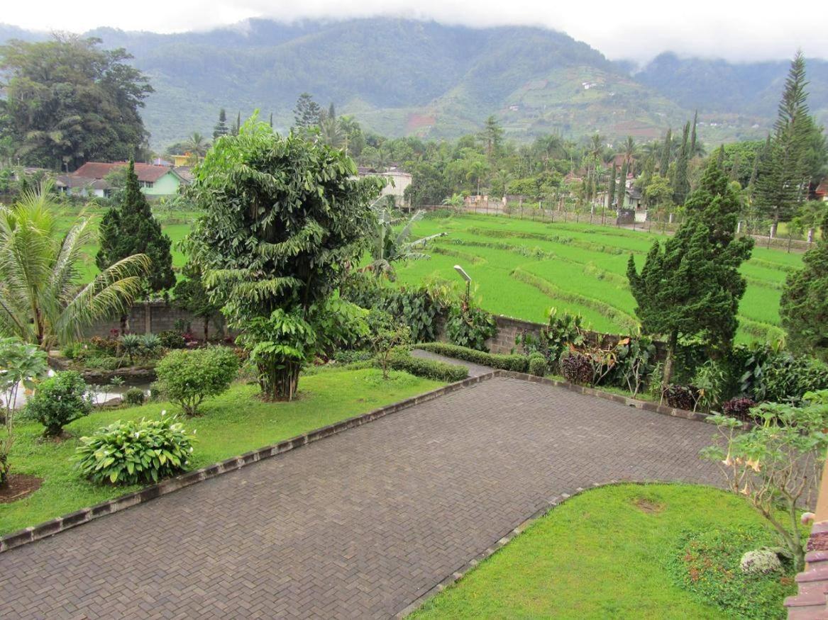 Hotel Grha Kasih Bogor Esterno foto